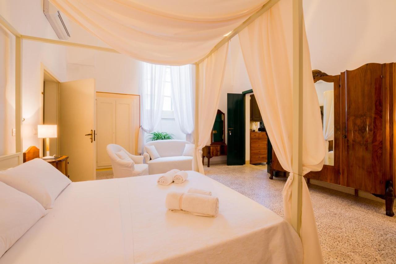 Palazzo Ashian Bed & Breakfast Acquarica del Capo Exterior photo
