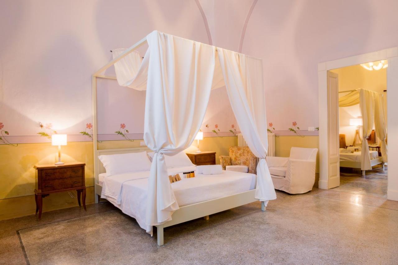 Palazzo Ashian Bed & Breakfast Acquarica del Capo Exterior photo